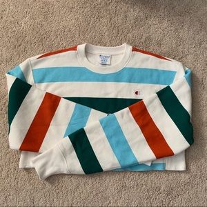 uo exclusive champion cropped sweatshirt